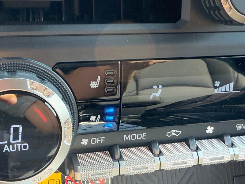 Toyota Tacoma 4WD Vehicle Image 18