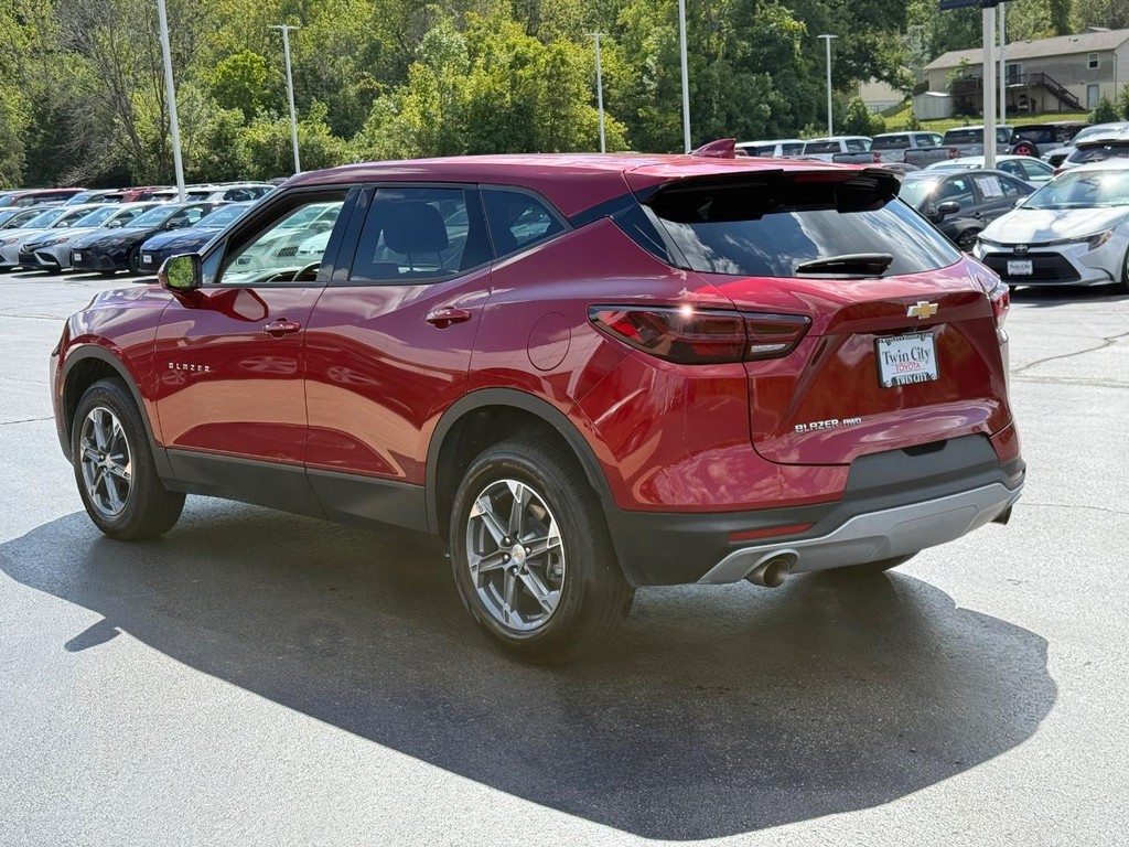 Chevrolet Blazer Vehicle Image 6