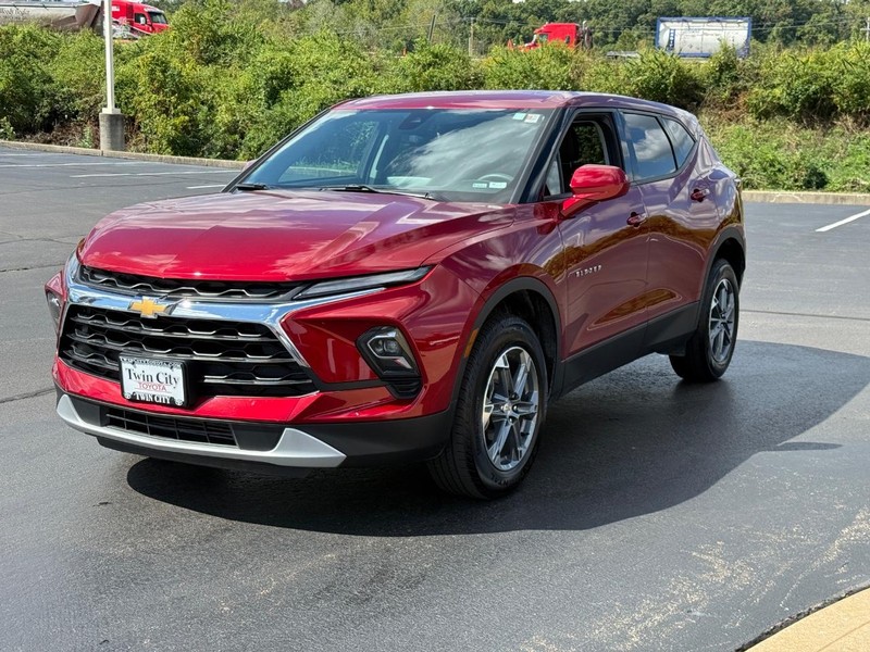 Chevrolet Blazer Vehicle Full-screen Gallery Image 08