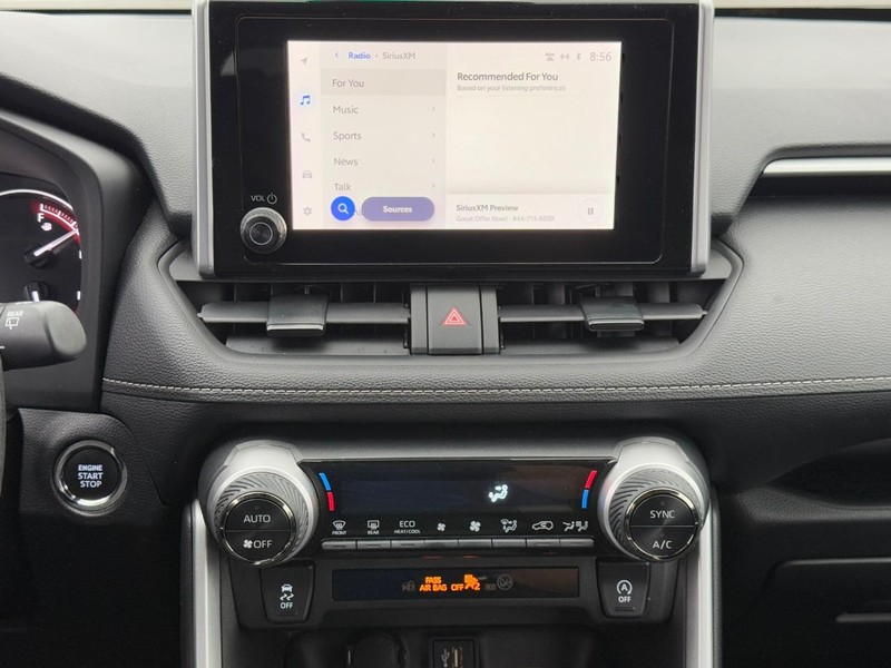 Toyota RAV4 Vehicle Image 14