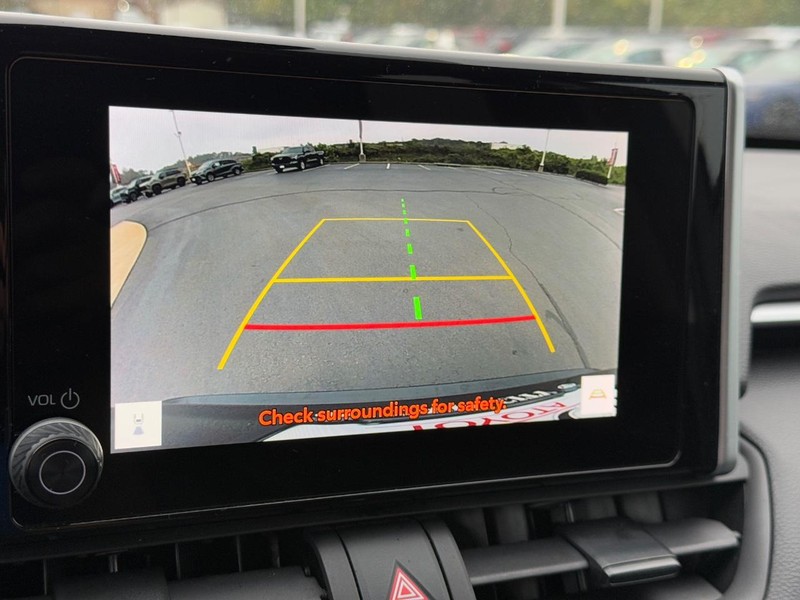 Toyota RAV4 Vehicle Image 21