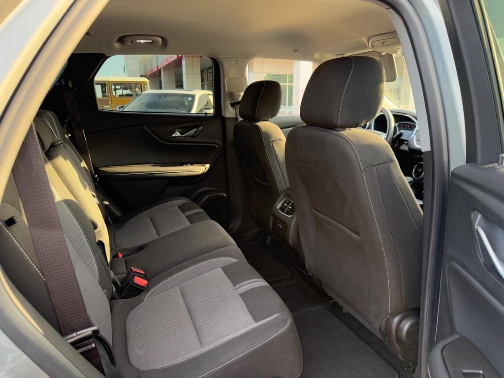 Chevrolet Blazer Vehicle Image 10