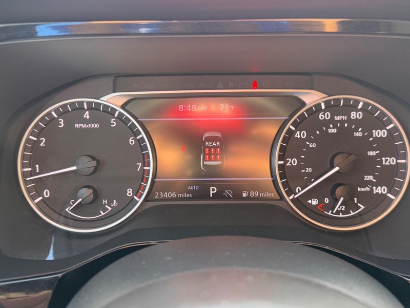 Nissan Pathfinder Vehicle Image 19