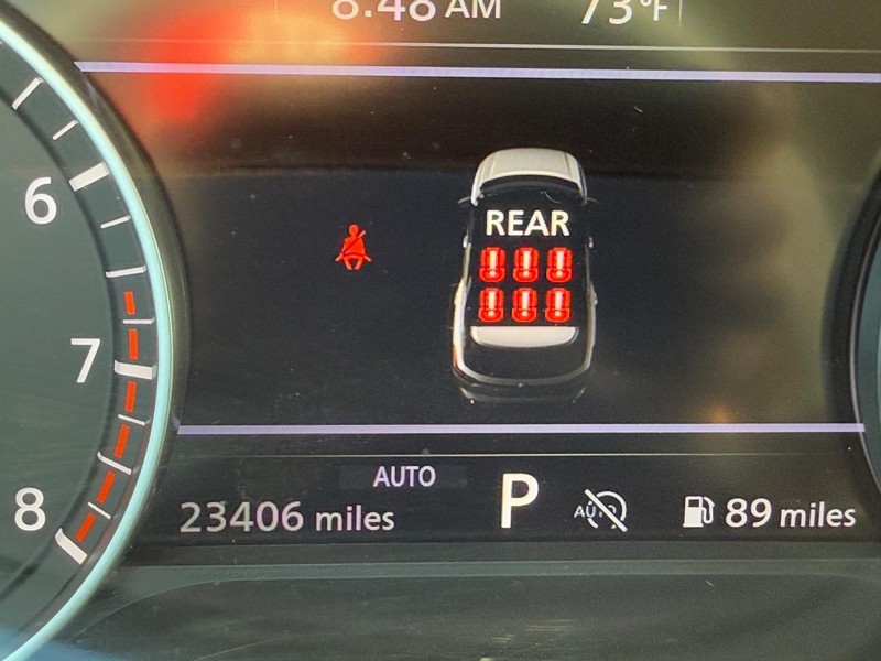 Nissan Pathfinder Vehicle Image 20