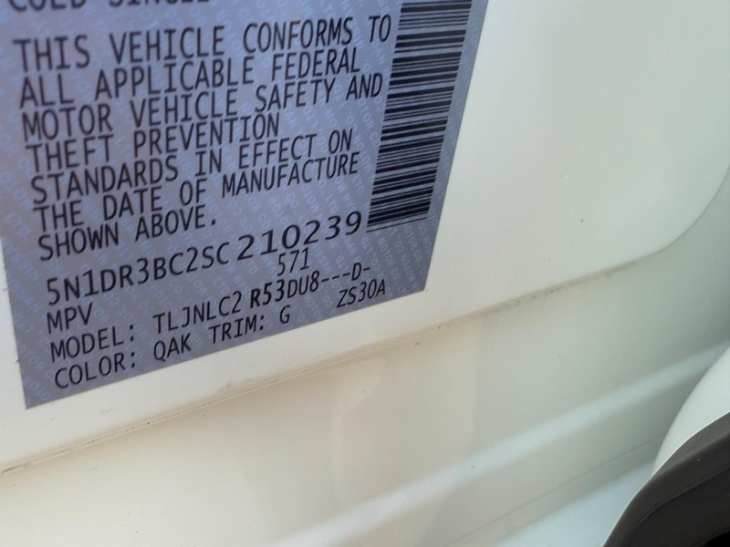 Nissan Pathfinder Vehicle Image 23