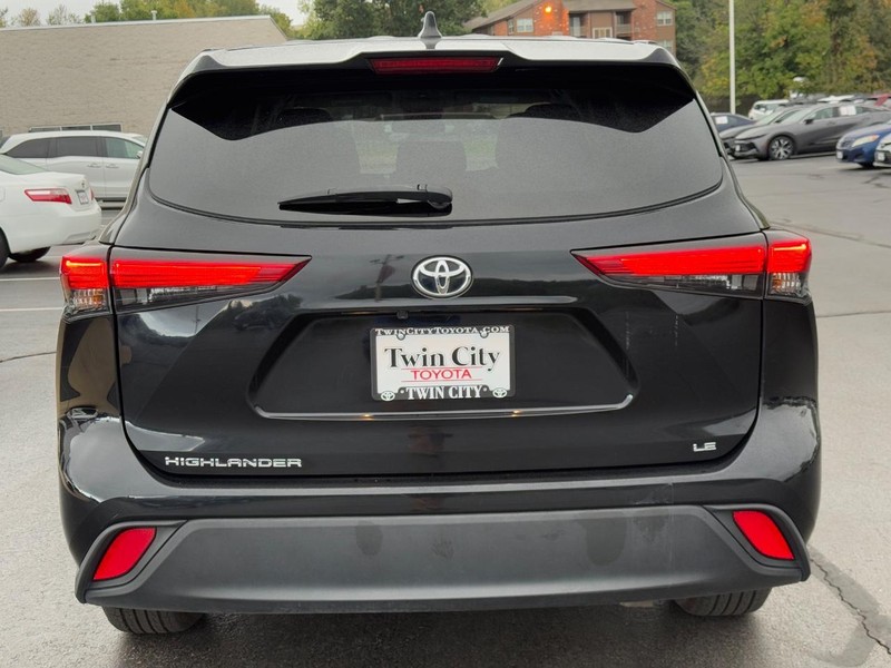 Toyota Highlander Vehicle Image 5