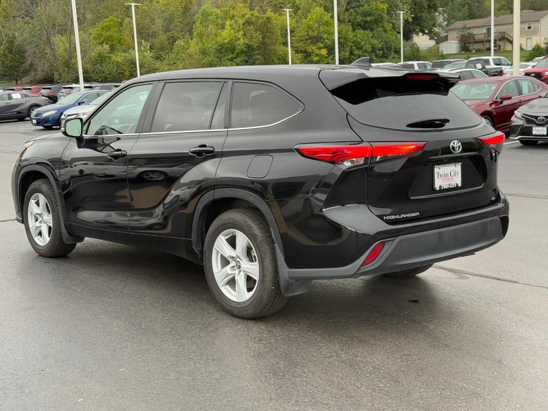 Toyota Highlander Vehicle Image 7