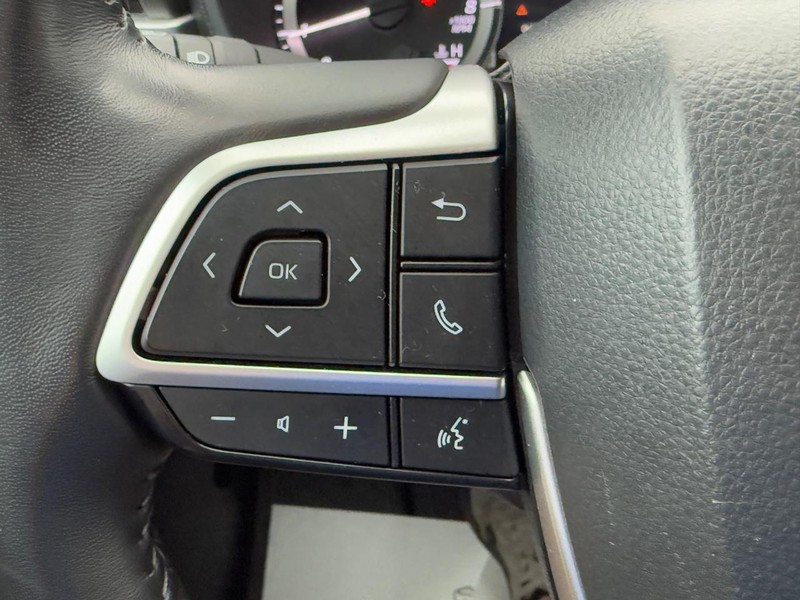 Toyota Highlander Vehicle Image 18