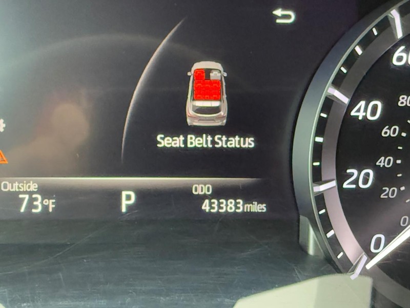 Toyota Highlander Vehicle Image 21