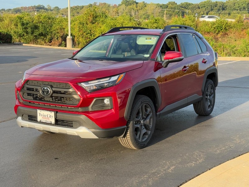 Toyota RAV4 Vehicle Image 9