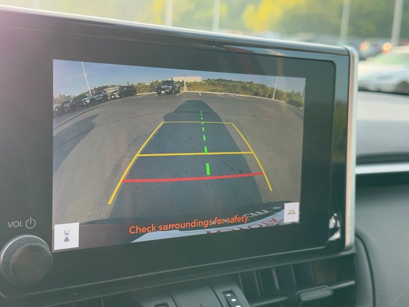 Toyota RAV4 Vehicle Image 21