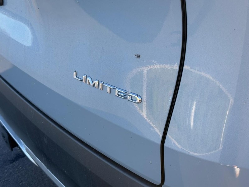 Toyota Grand Highlander Vehicle Image 4