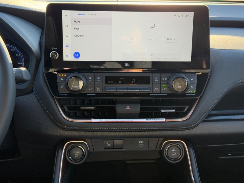 Toyota Grand Highlander Vehicle Image 9