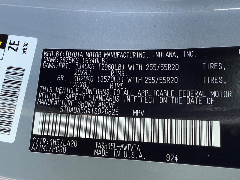 Toyota Grand Highlander Vehicle Image 18