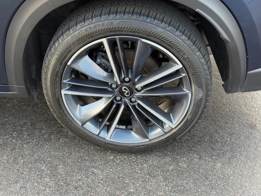 INFINITI QX55 Vehicle Image 7