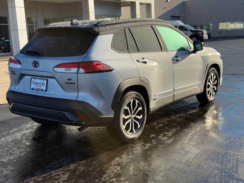 Toyota Corolla Cross Vehicle Image 3