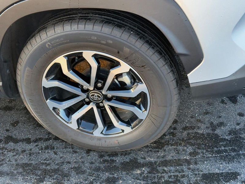 Toyota Corolla Cross Vehicle Image 8