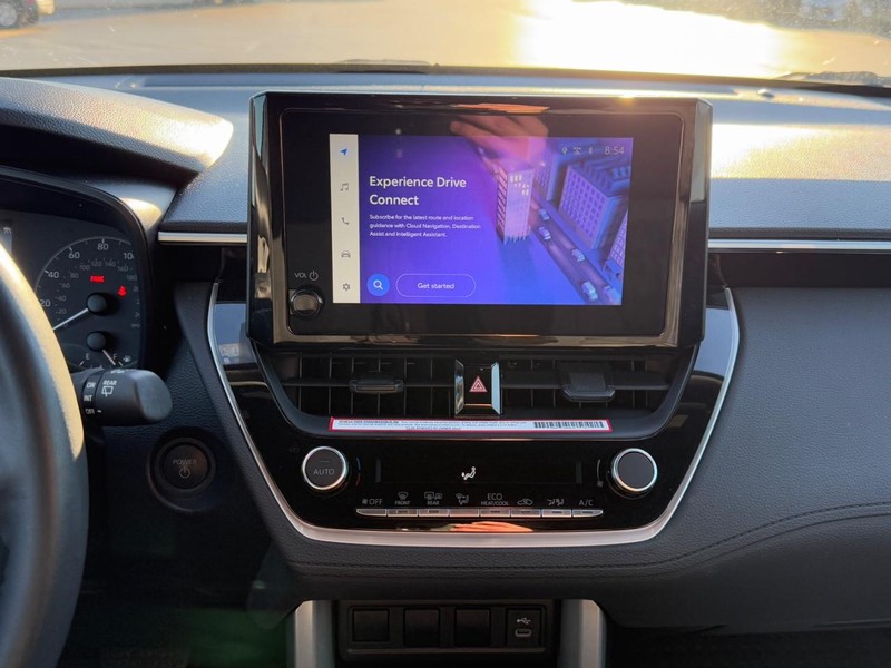 Toyota Corolla Cross Vehicle Image 14