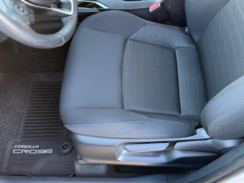 Toyota Corolla Cross Vehicle Image 16