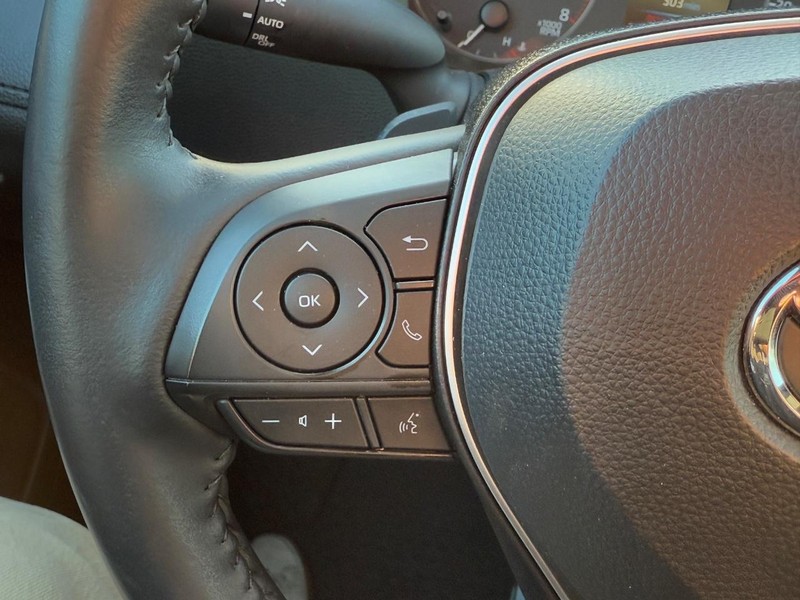 Toyota Corolla Cross Vehicle Image 17