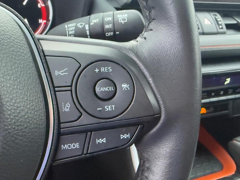 Toyota RAV4 Vehicle Image 19