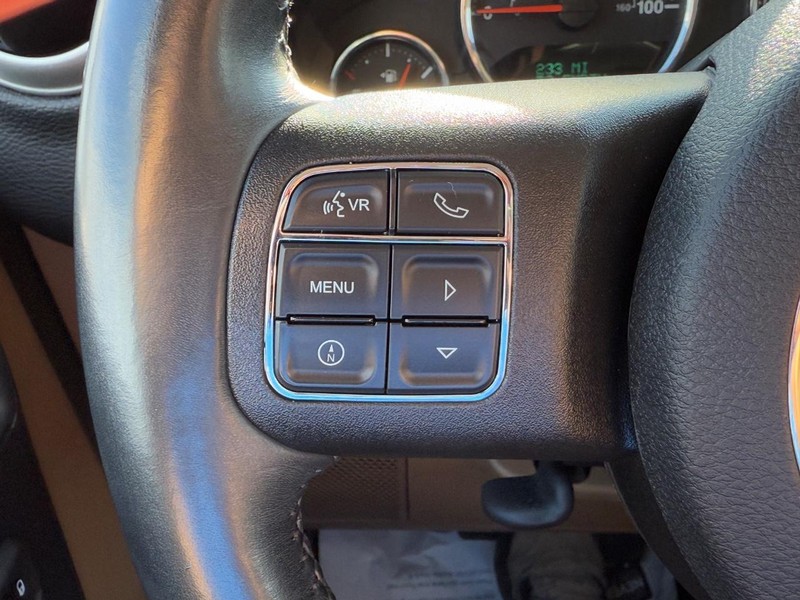 Jeep Wrangler Unlimited Vehicle Image 16