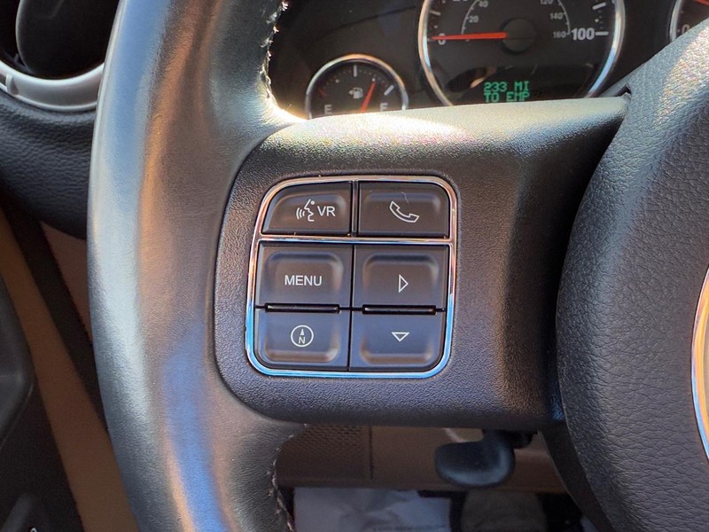 Jeep Wrangler Unlimited Vehicle Image 17