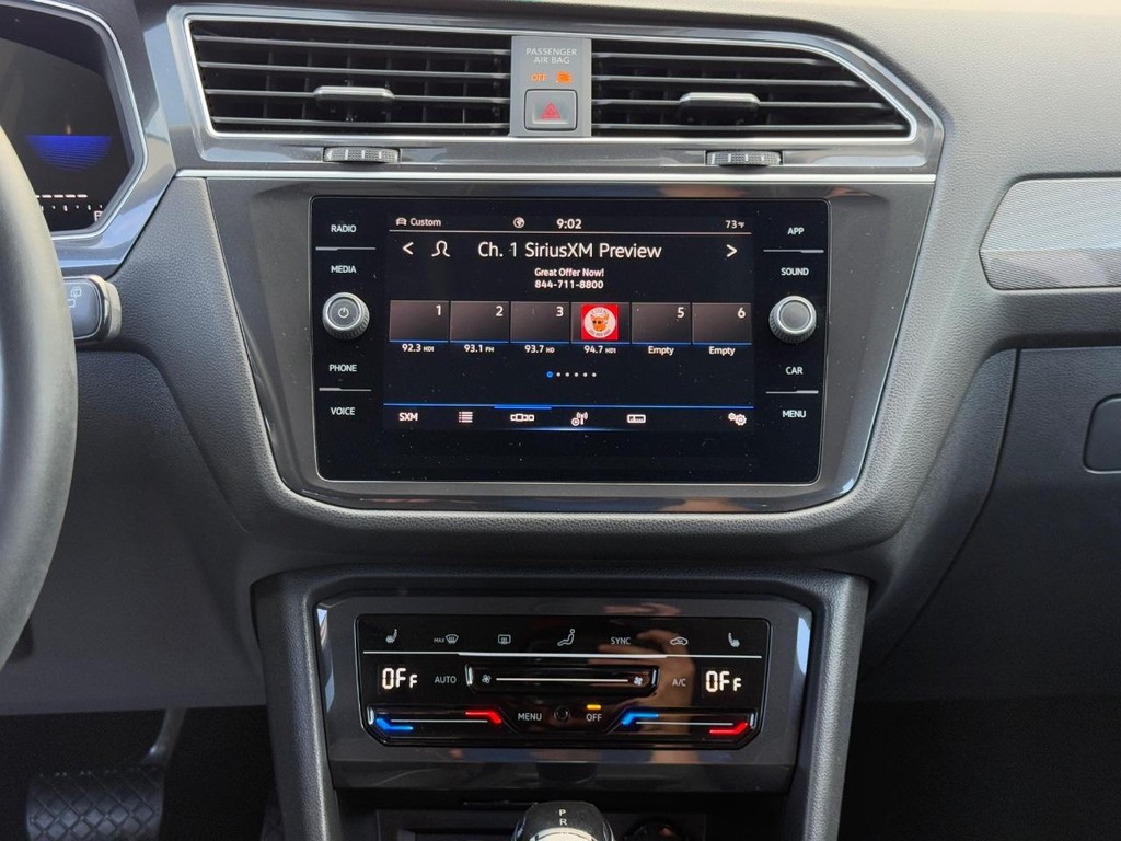 Volkswagen Tiguan Vehicle Image 13