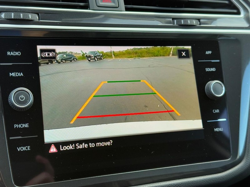 Volkswagen Tiguan Vehicle Image 20