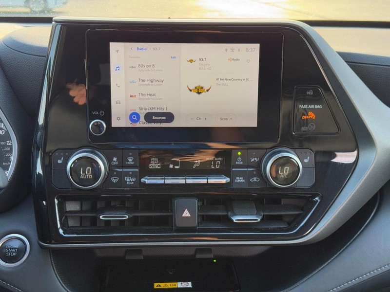 Toyota Highlander Vehicle Image 15