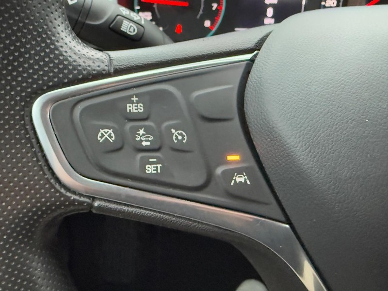 Chevrolet Malibu Vehicle Full-screen Gallery Image 17