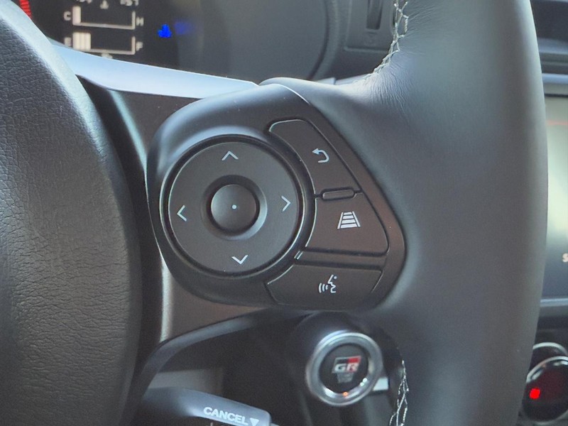 Toyota GR86 Vehicle Image 13