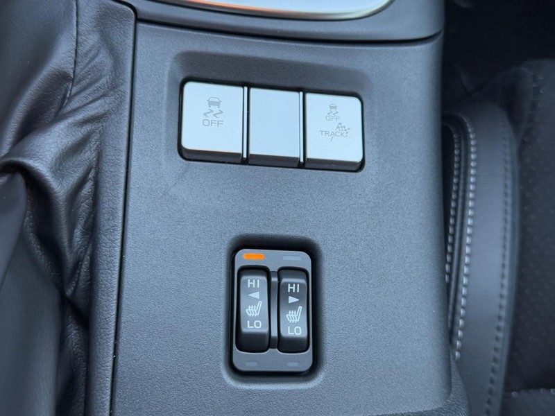 Toyota GR86 Vehicle Image 16