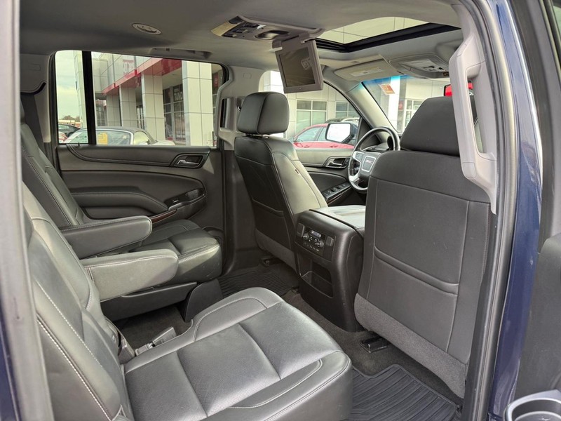 GMC Yukon XL Vehicle Image 13