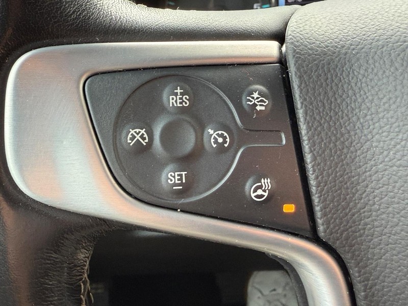 GMC Yukon XL Vehicle Image 20