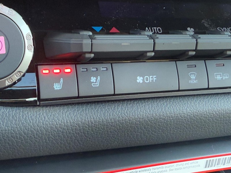 Toyota Tundra 4WD Vehicle Image 19