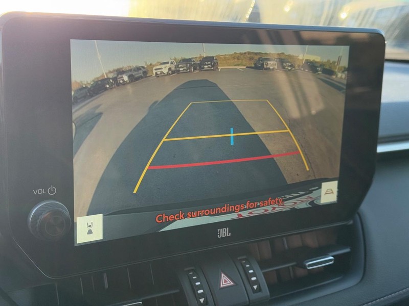 Toyota RAV4 Vehicle Image 16