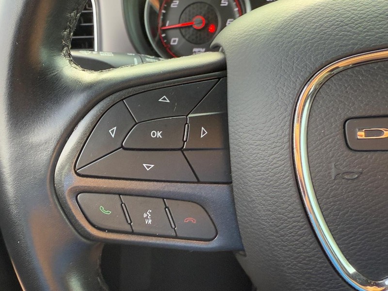 Dodge Charger Vehicle Full-screen Gallery Image 16