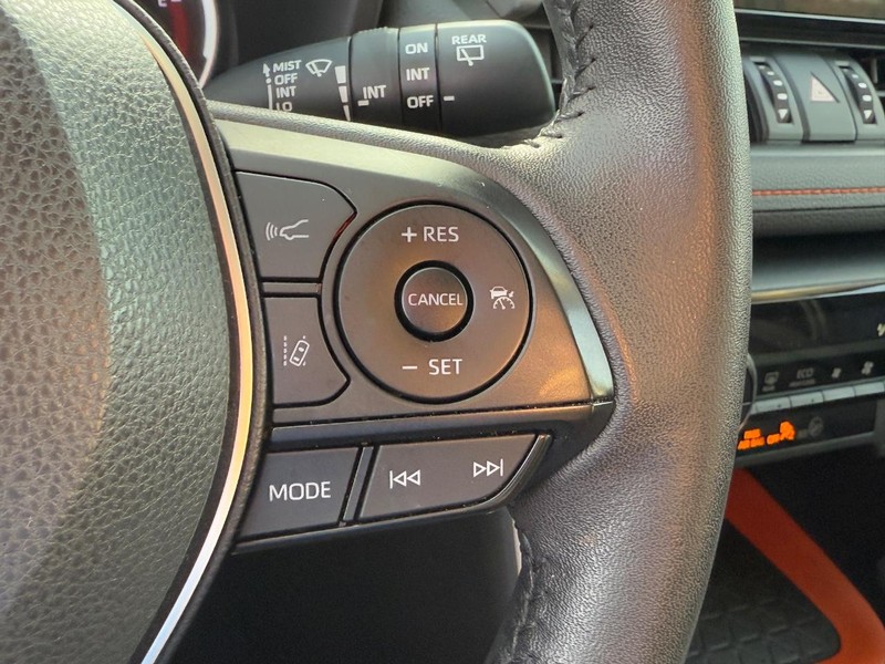 Toyota RAV4 Vehicle Image 17