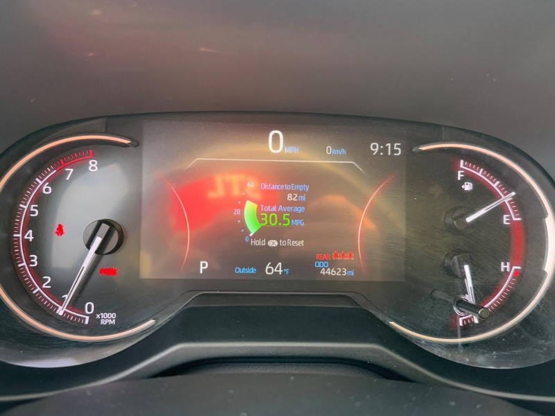 Toyota RAV4 Vehicle Image 18