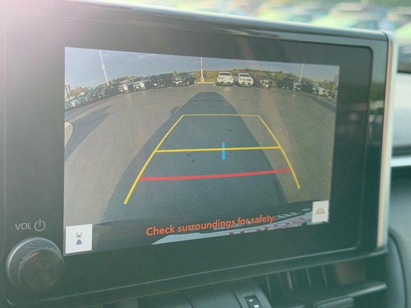 Toyota RAV4 Vehicle Image 20