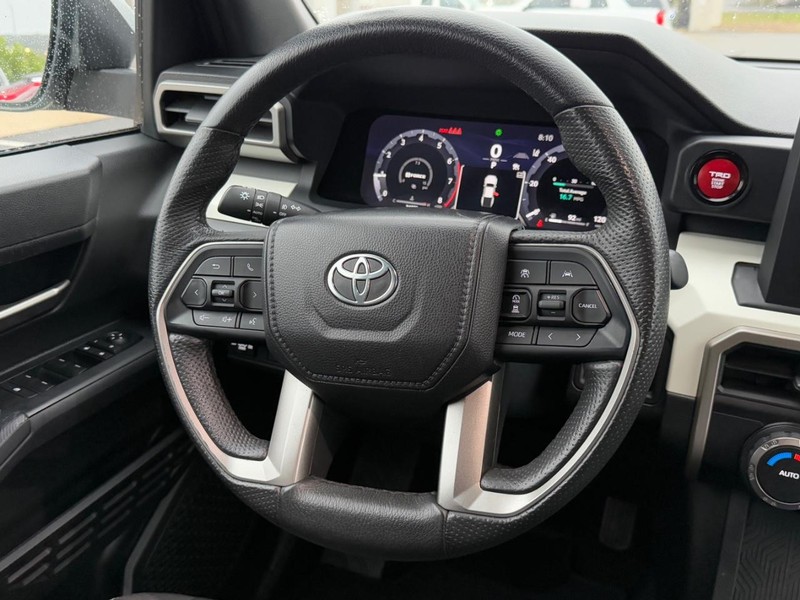 Toyota Tacoma 4WD Vehicle Image 13