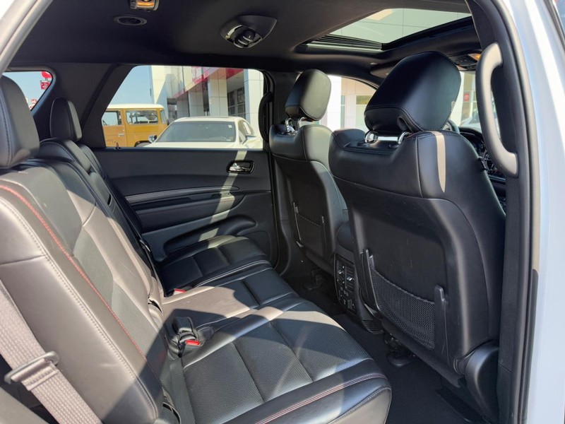 Dodge Durango Vehicle Full-screen Gallery Image 10