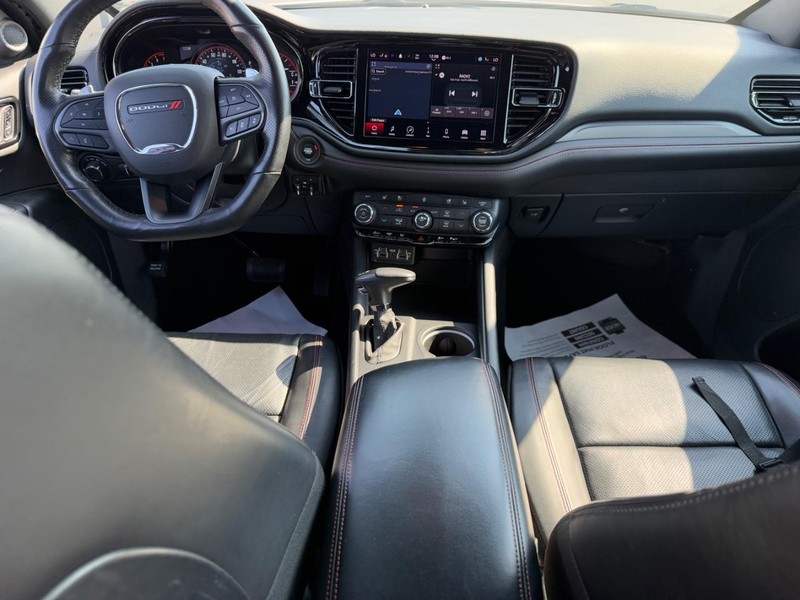 Dodge Durango Vehicle Full-screen Gallery Image 11