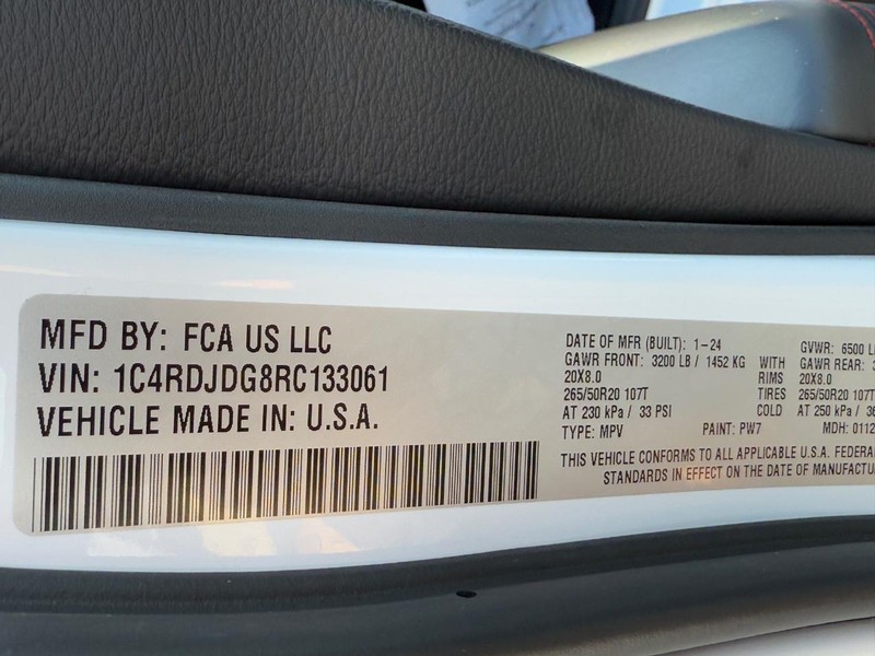 Dodge Durango Vehicle Full-screen Gallery Image 24