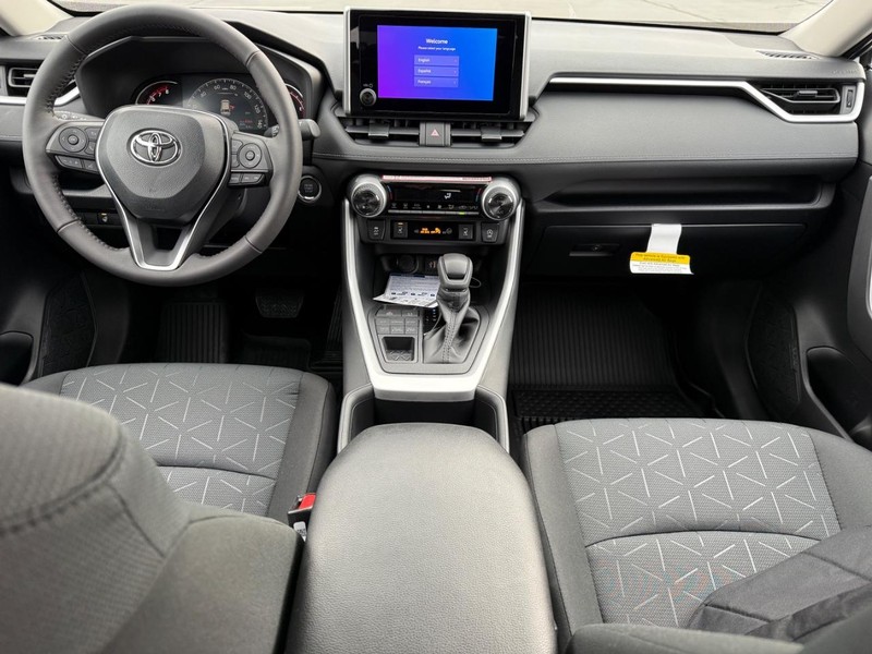 Toyota RAV4 Vehicle Image 7
