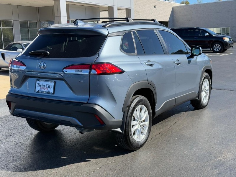 Toyota Corolla Cross Vehicle Image 3