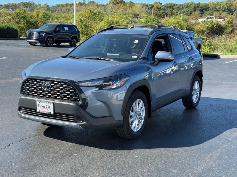 Toyota Corolla Cross Vehicle Image 9