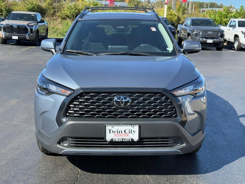 Toyota Corolla Cross Vehicle Image 10