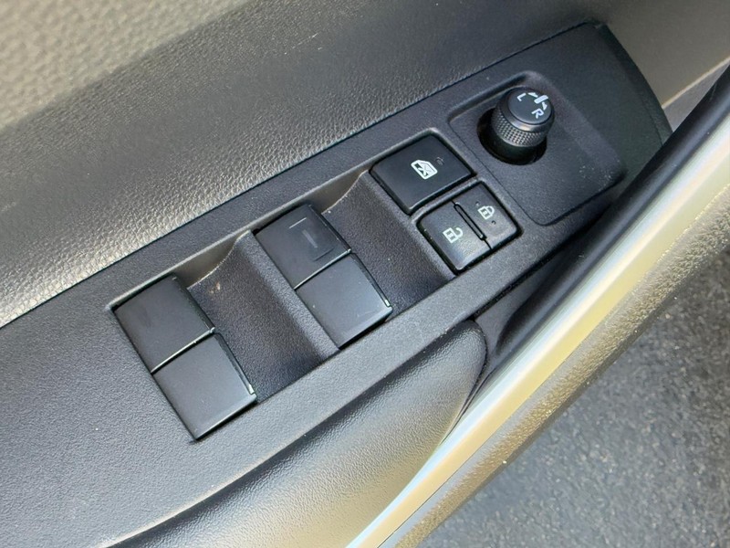 Toyota Corolla Cross Vehicle Image 15